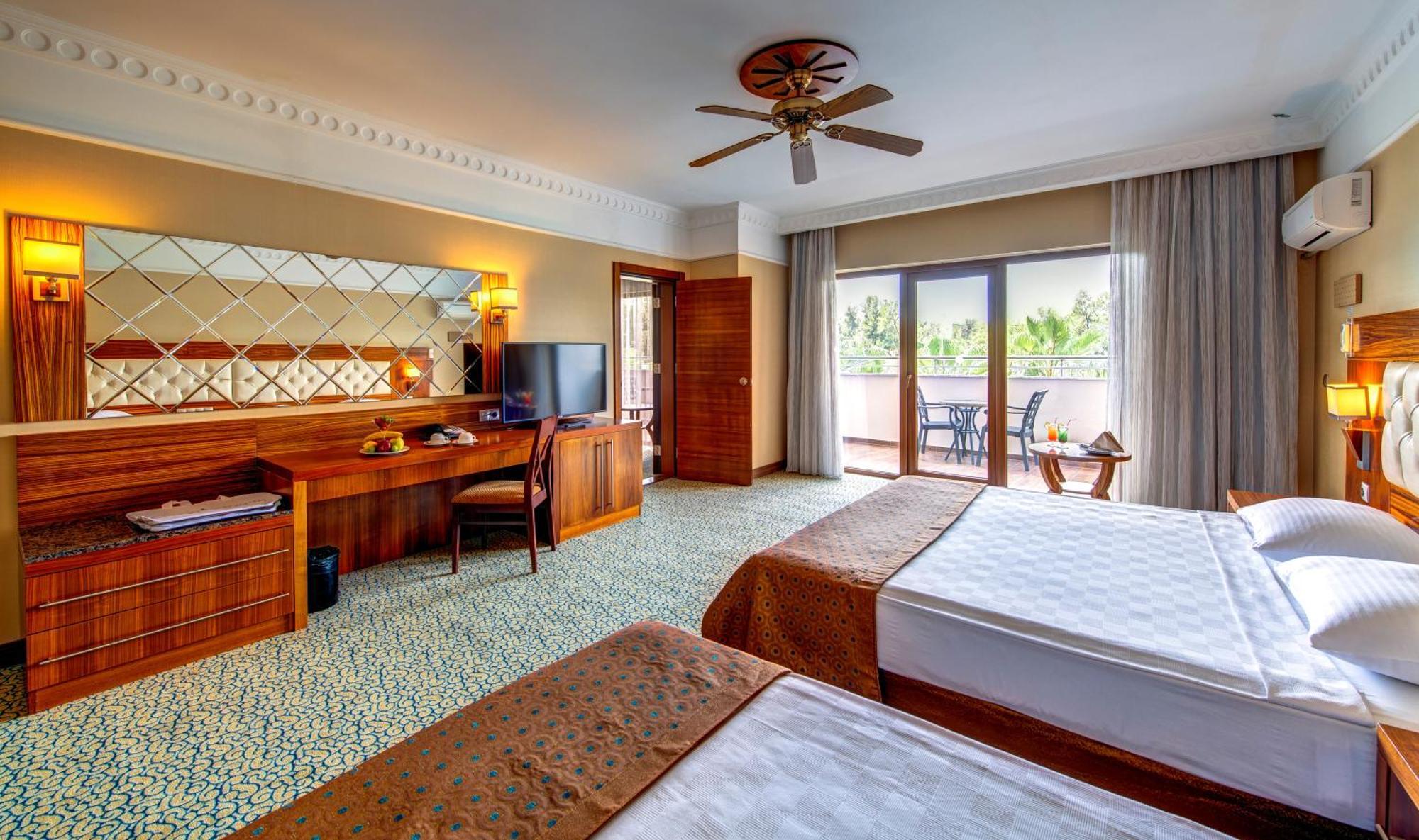 Bera Alanya Hotel Konaklı Esterno foto