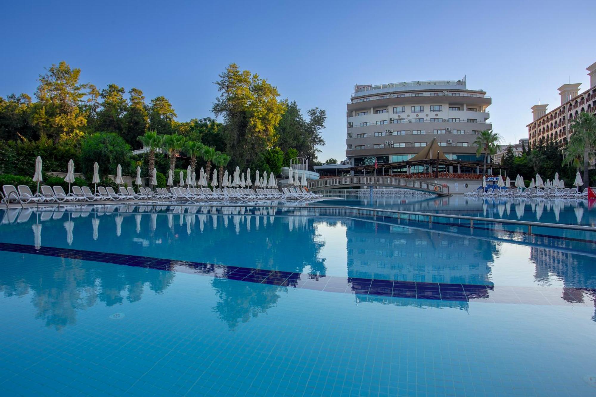 Bera Alanya Hotel Konaklı Esterno foto