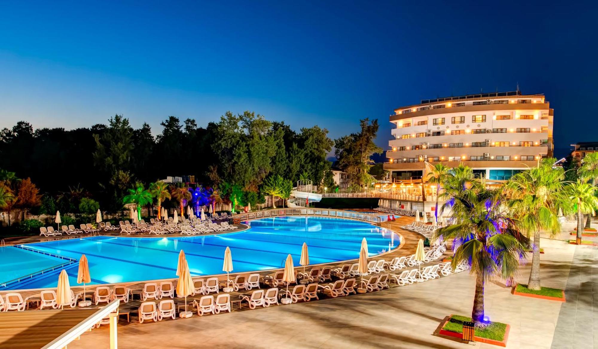 Bera Alanya Hotel Konaklı Esterno foto